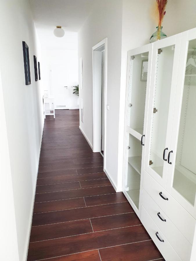 Pb Ferienwohnungen - Fewo 7 - Stilvoll Eingerichtetes Apartment Im Herzen Senftenbergs Екстериор снимка