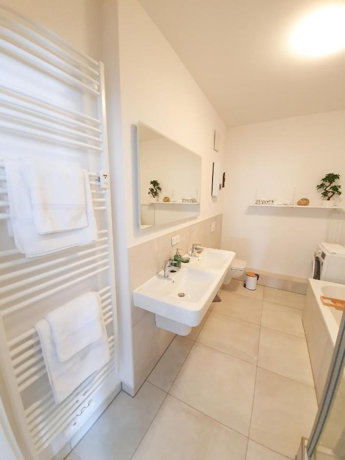 Pb Ferienwohnungen - Fewo 7 - Stilvoll Eingerichtetes Apartment Im Herzen Senftenbergs Екстериор снимка